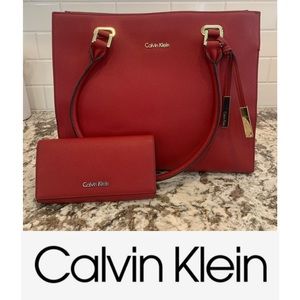CALVIN KLEIN EUC Large purse AND wallet SET bag